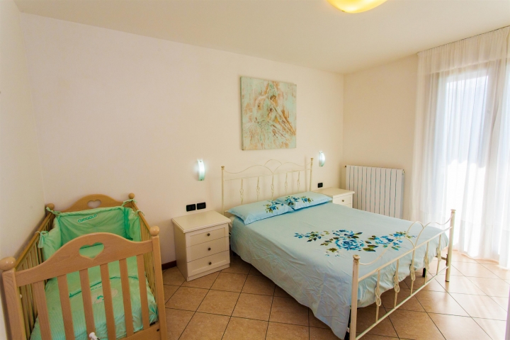Schlafzimmer 1