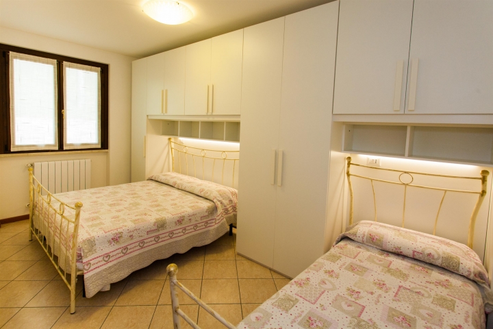 Schlafzimmer 2