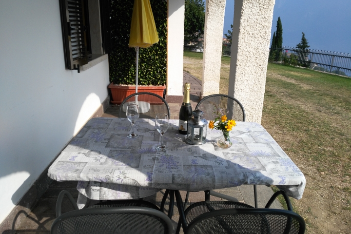 Vom Portico beschattet