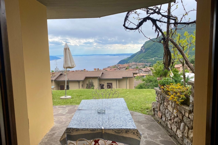 überdachte Terrasse