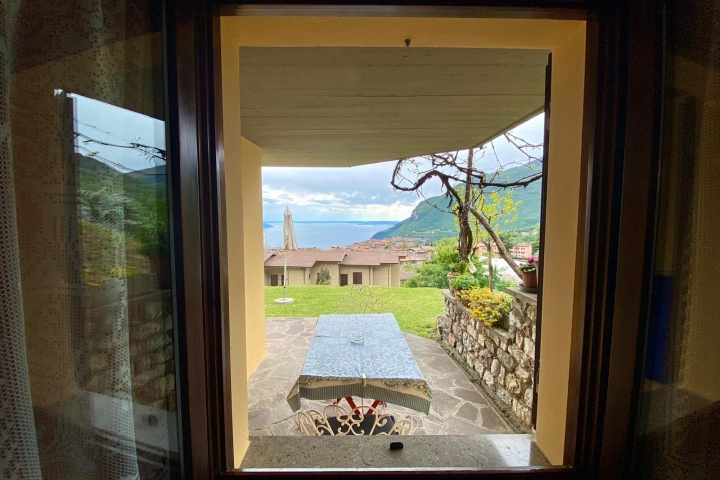 Blick aus dem Fenster Schlafzimmer 1