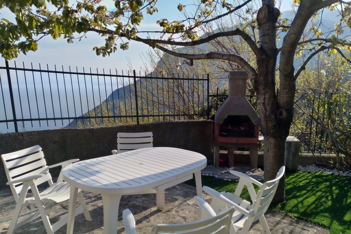Garten mit Grill