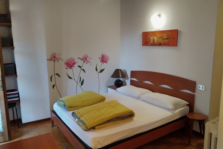 Schlafzimmer 1