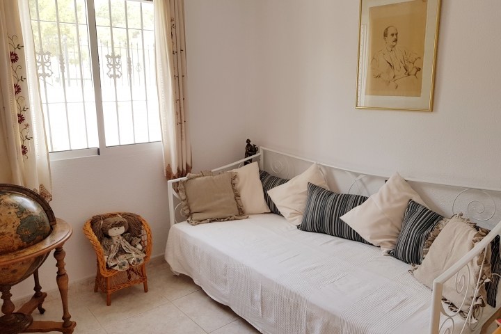 Schlafzimmer mit Einzelbett