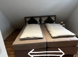Doppelbett mit trennbaren Betten