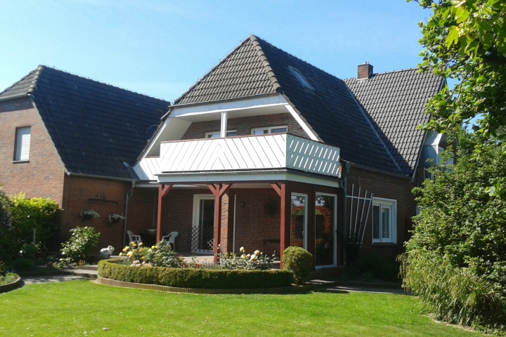 Am Deichtor Ferienwohnung | Aussenansicht der 20qm Dachsüdterrasse