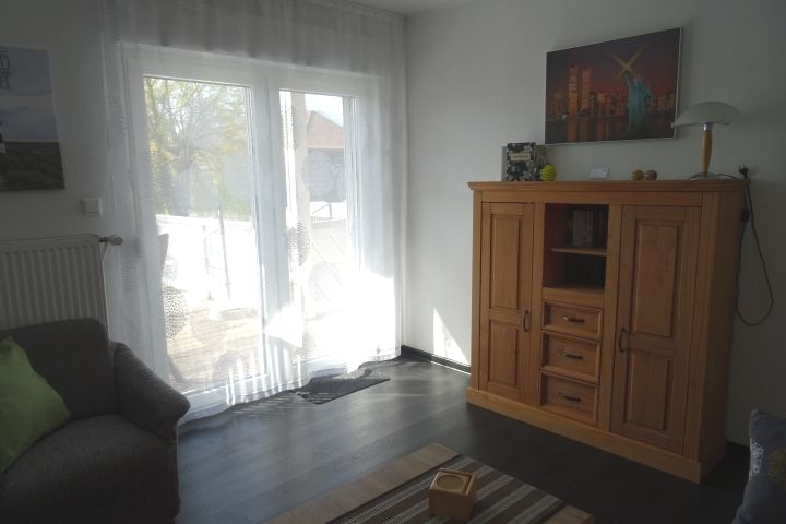 Sideboad und Zugang zur Dachterrasse