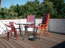 Dachterrasse zum Sonnen, auch hier kann gegrillt werden.