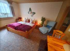 Wohn-/Schlafraum Wohnung 2 (80€/Nacht)