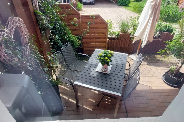 Ihre Terrasse für sonnige und warme Tage
Sitzkissen sind ebenso in einer separaten Box vorhanden