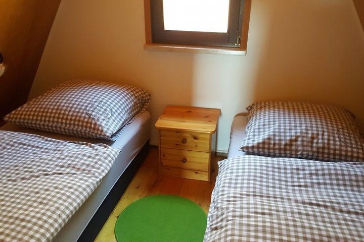 Das zweite Schlafzimmer mit 2x Liege 