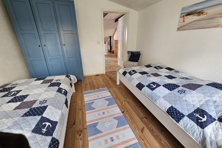 Schlafzimmer 2