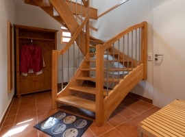 Der Aufgang vom Erd- ins Obergeschoss