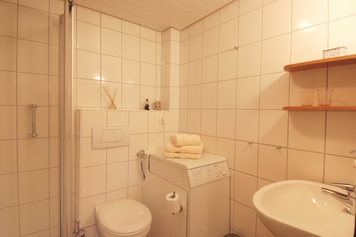 Bad mit Waschmaschine